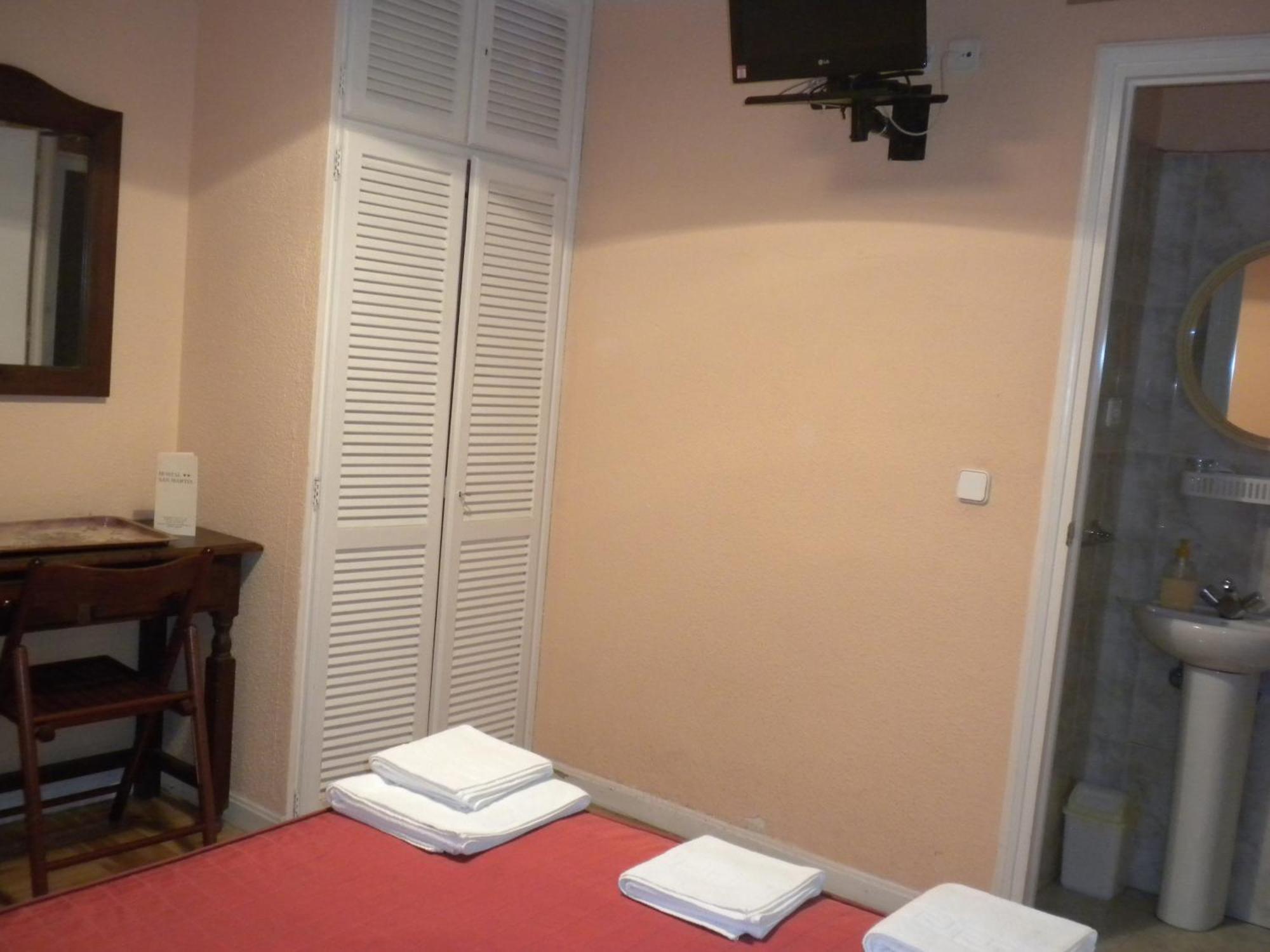 Hostal San Martin Madri Exterior foto